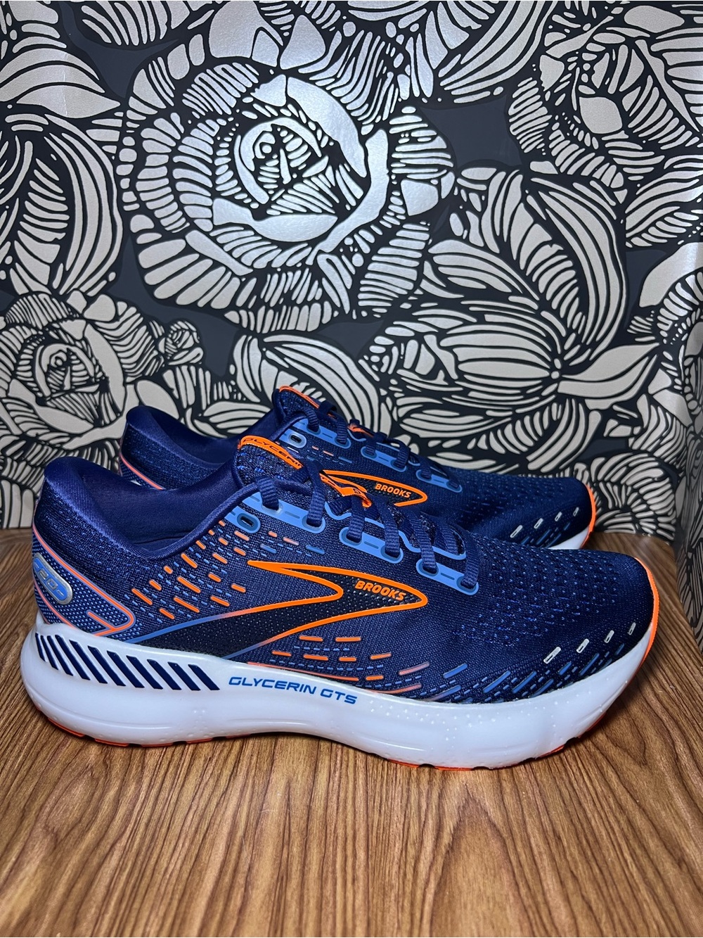 Brooks Glycerin GTS 20 Blue Orange men’s size 8.5